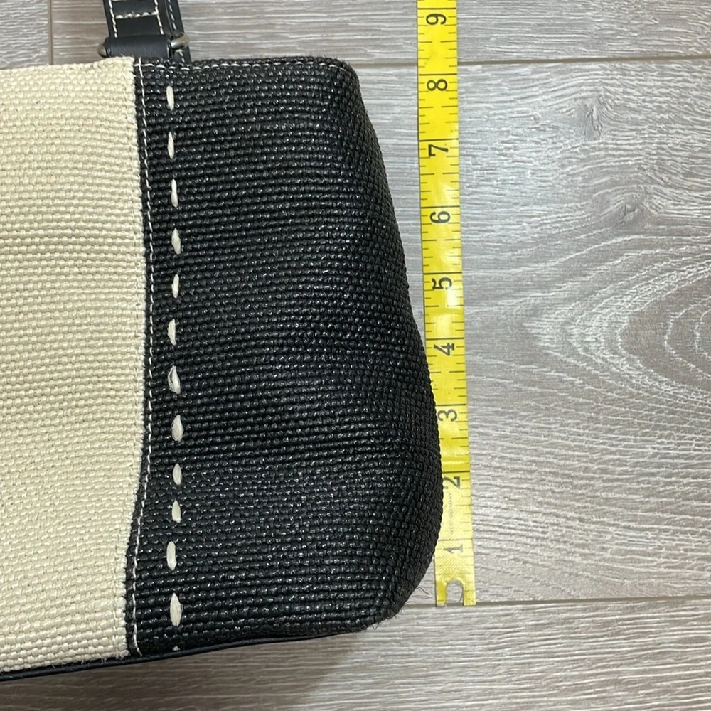 Relic Woven Handbag Vintage Black and Cream